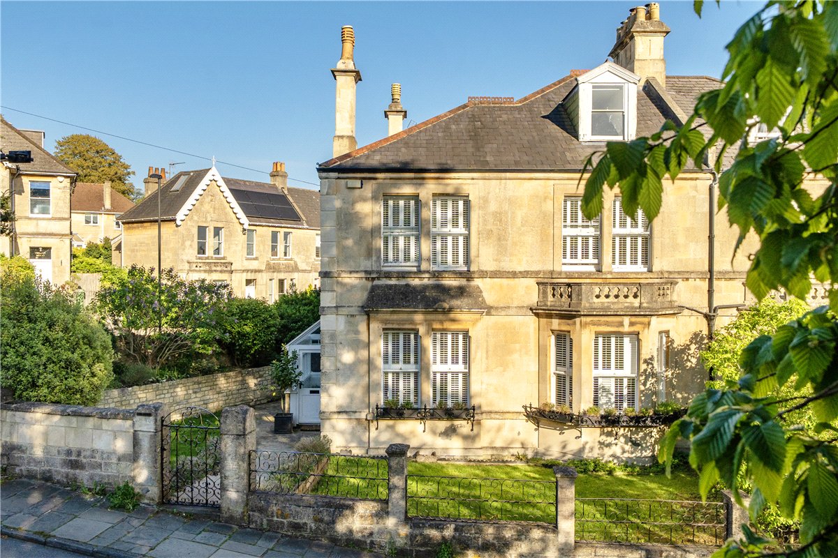 5 bedroom House, Lansdown Road, Bath, BA1 - Available