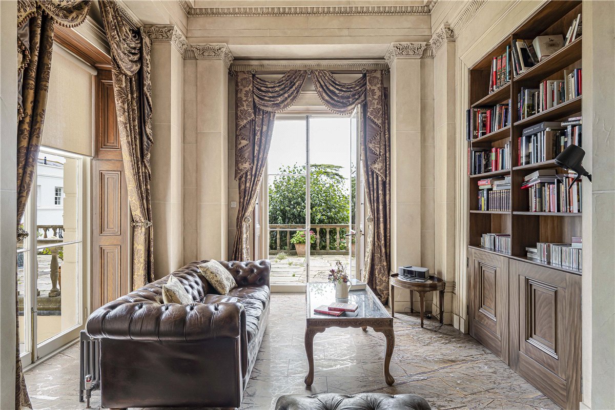 3 bedroom Flat, Burton Park, Duncton, GU28 - Available, Image 3