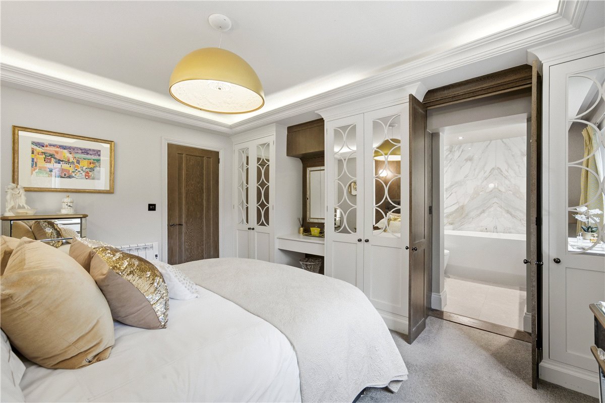 3 bedroom Flat, Apartment 5, Esplanade Court, 2 St. Marys Walk, HG2 - Sold, Image 5