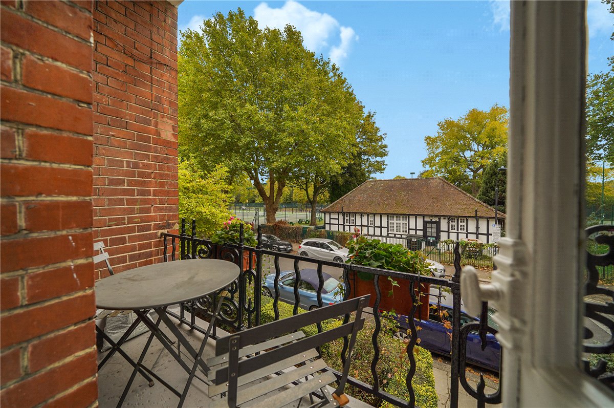 3 bedroom Flat, Bishops Mansions, Fulham, SW6 - Sold STC, Image 4