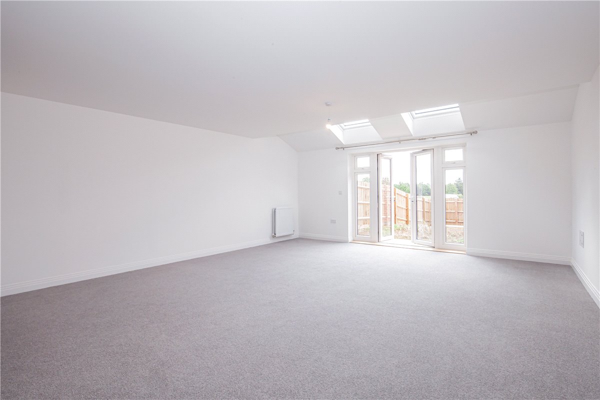3 bedroom House, Wheatfield Drive, Witney, OX29 - Let Agreed, Image 4