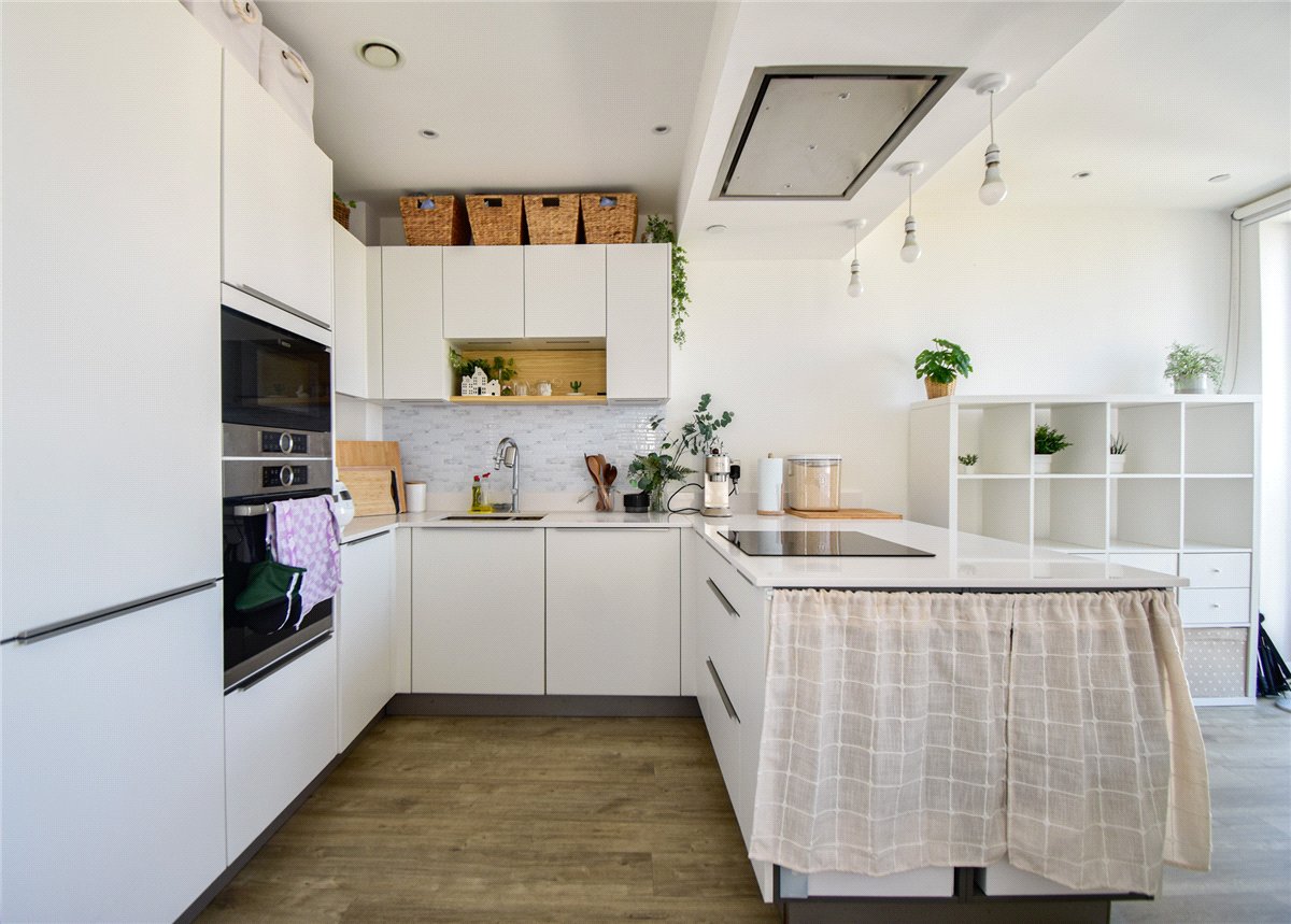 2 bedroom Flat, The Oak Building, Rudduck Way, CB3 - Let Agreed, Image 1