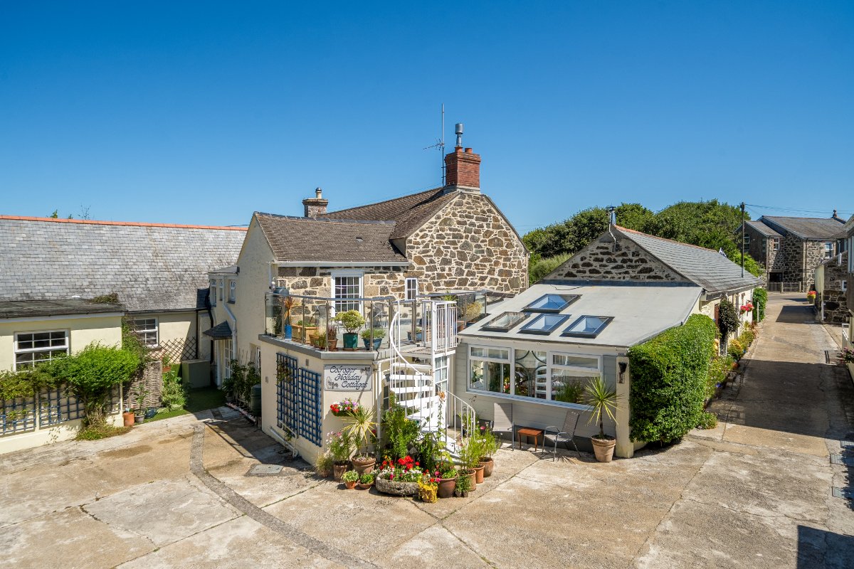 5 bedroom House, Lender Lane, Mullion, TR12 - Available, Image 13