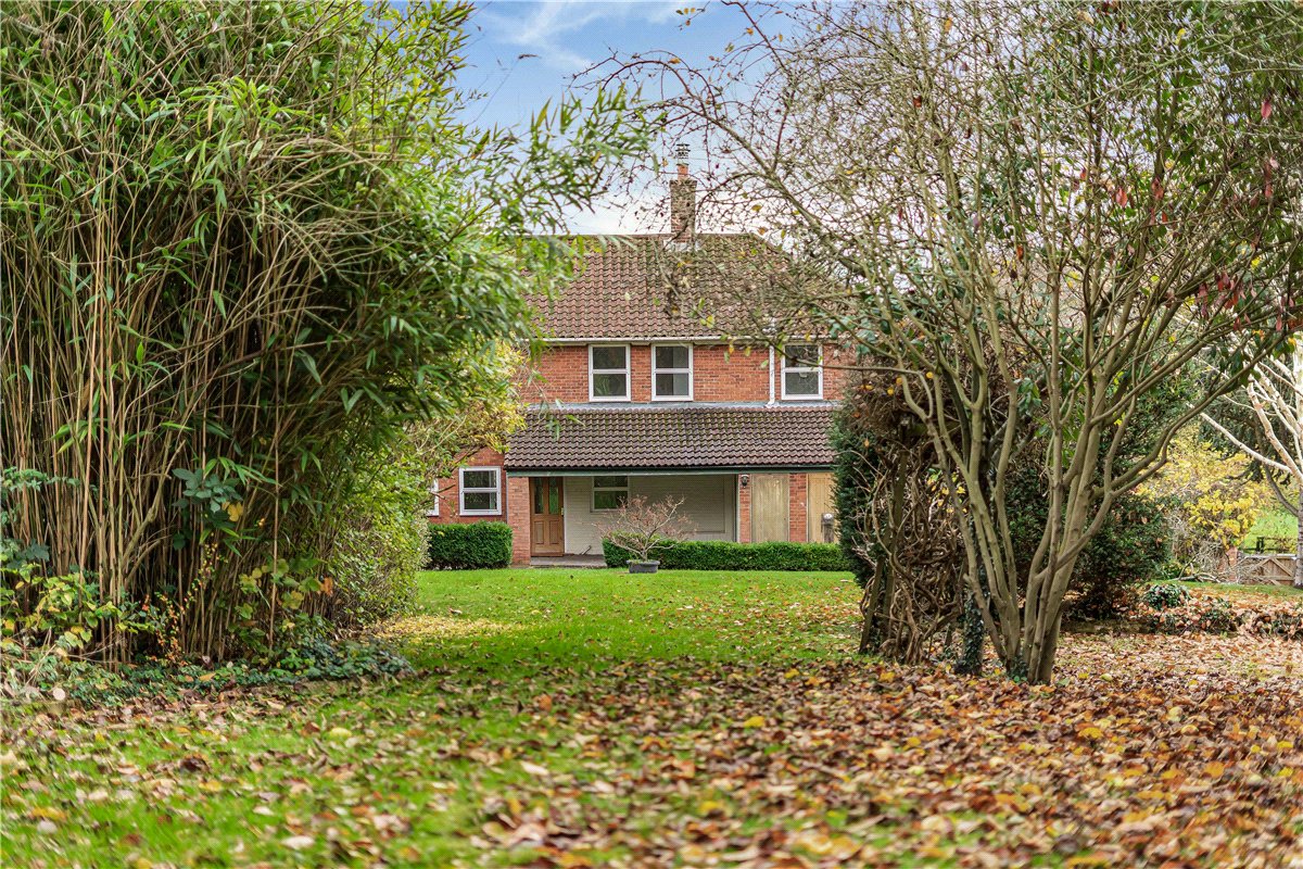 3 bedroom House, Vicarage Road, Stoneleigh, CV8 - Sold STC, Image 12