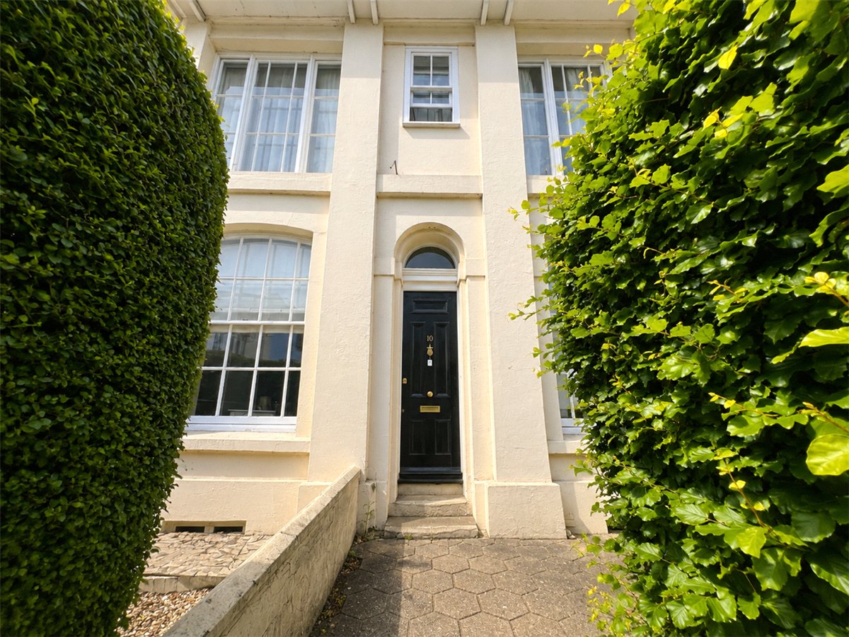 4 bedroom House, Eastgate Street, Winchester, SO23 - , Image 11