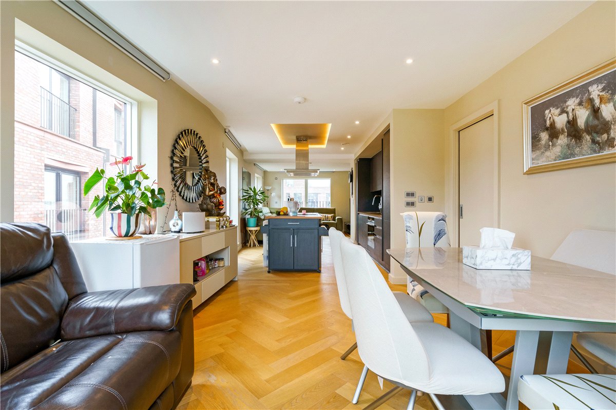 3 bedroom Flat, Toft Green, York, YO1 - Available, Image 6