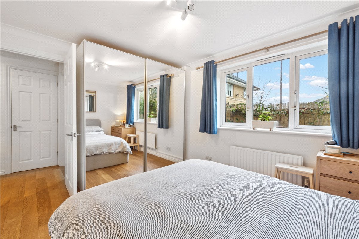 2 bedroom Flat, St. James's Drive, London, SW12 - Sold, Image 3