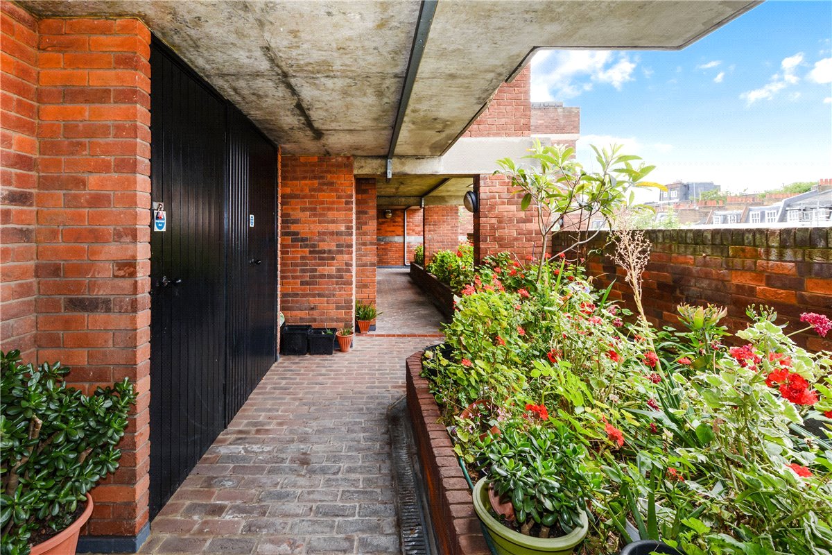 3 bedroom Flat, Tachbrook Street, Pimlico, SW1V - Available, Image 2