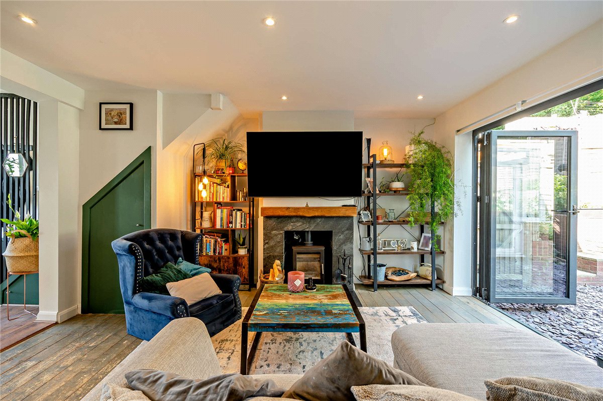 3 bedroom House, Anchor Road, Kingsclere, RG20 - Available, Image 4