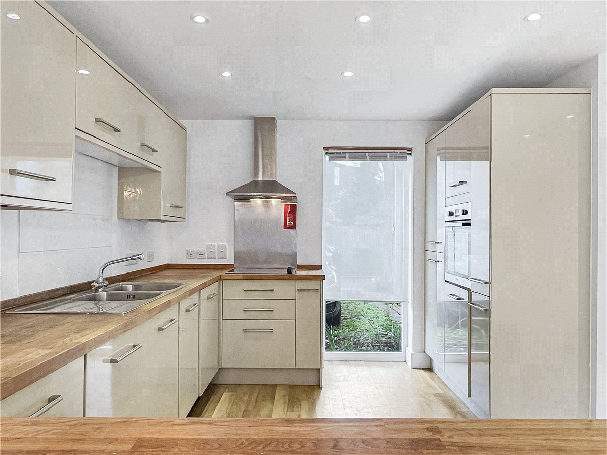 1 bedroom House, North Street, Cambridge, CB4 - , Image 3