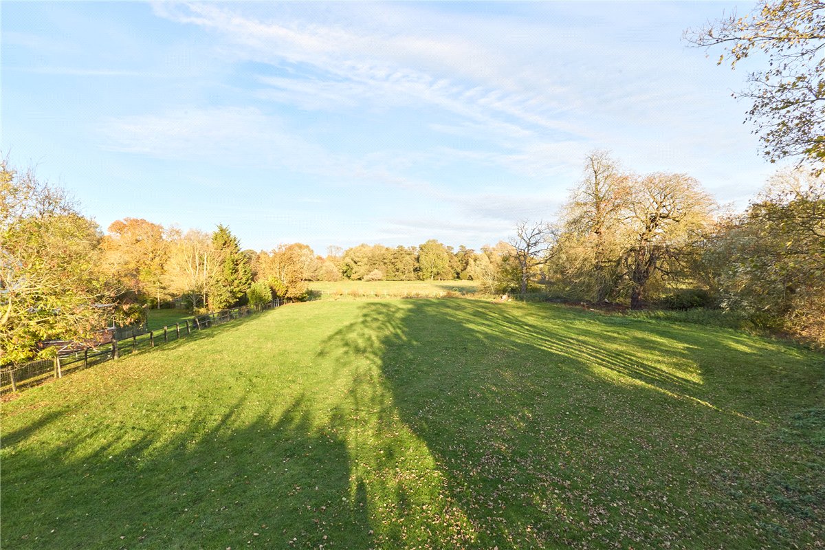 4 bedroom House, Hildersham, Cambridge, CB21 - Sold STC, Image 2