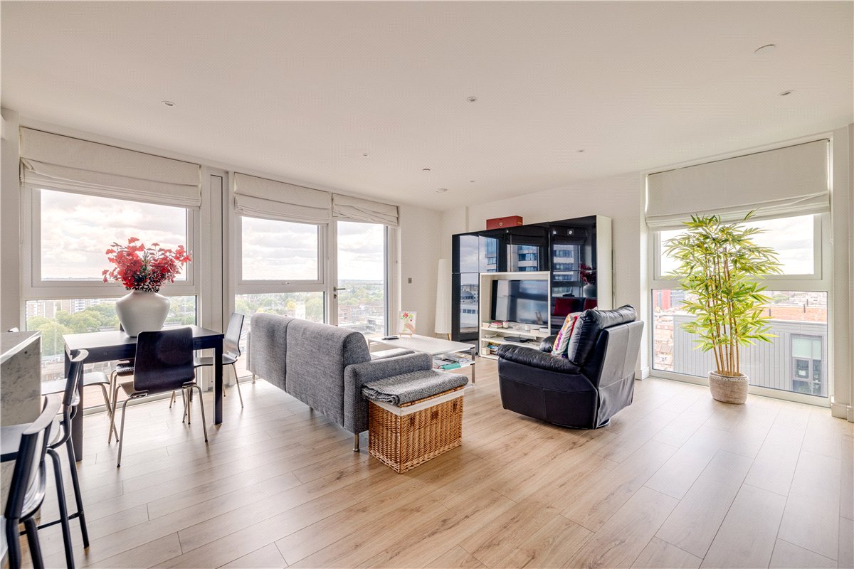 2 bedroom Flat, Montpellier House, 17 Glenthorne Road, W6 - 