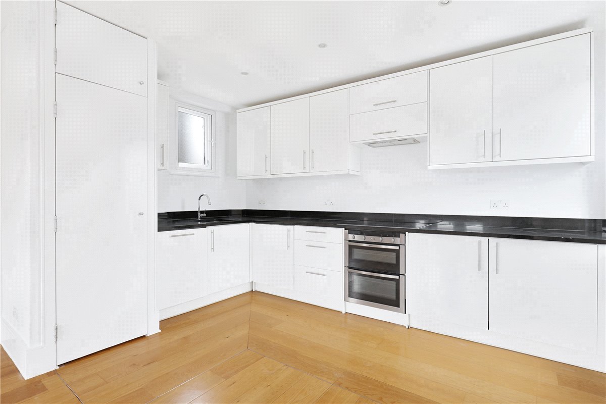 2 bedroom Maisonette, Exhibition Road, South Kensington, SW7 - Available, Image 2