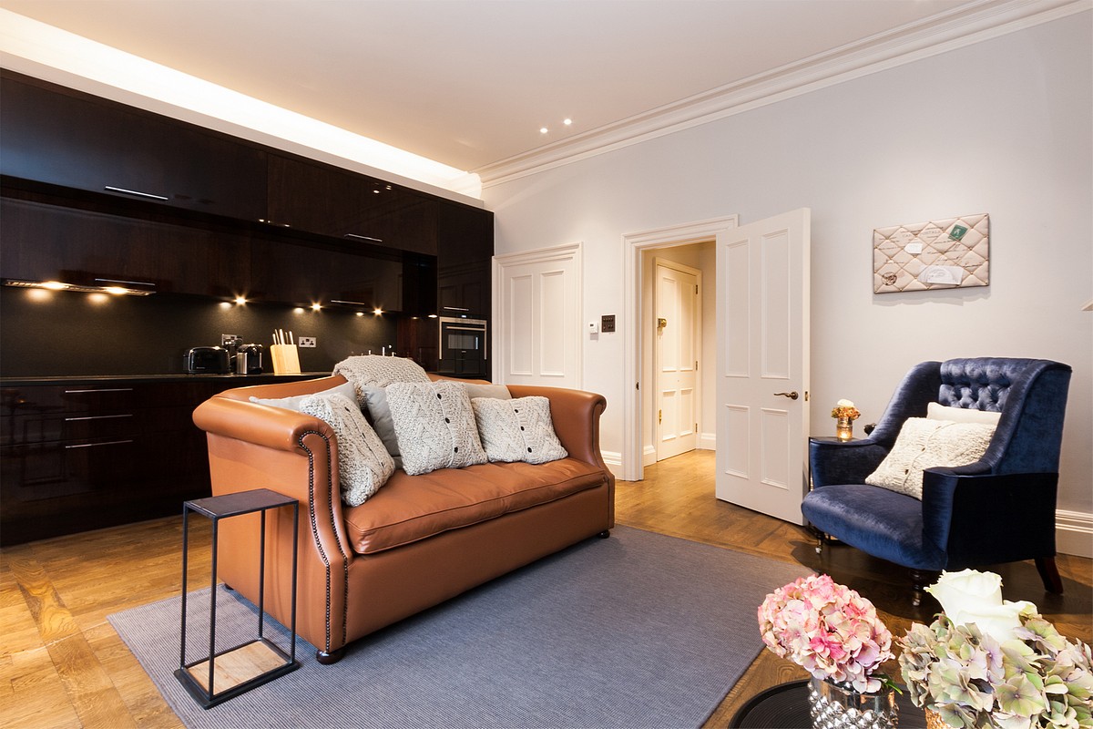 1 bedroom Flat, North Audley Street, Mayfair, W1K - Available, Image 3