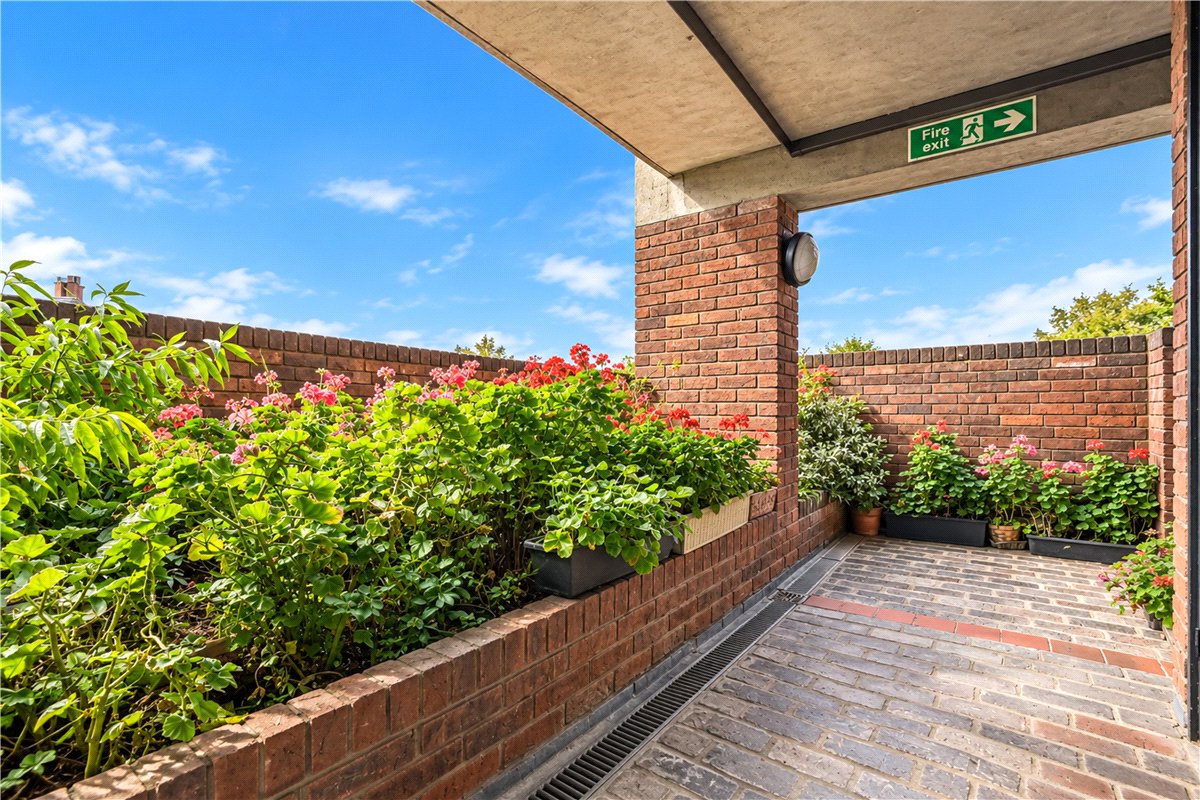 3 bedroom Maisonette, Tachbrook Street, Pimlico, SW1V - Available, Image 8