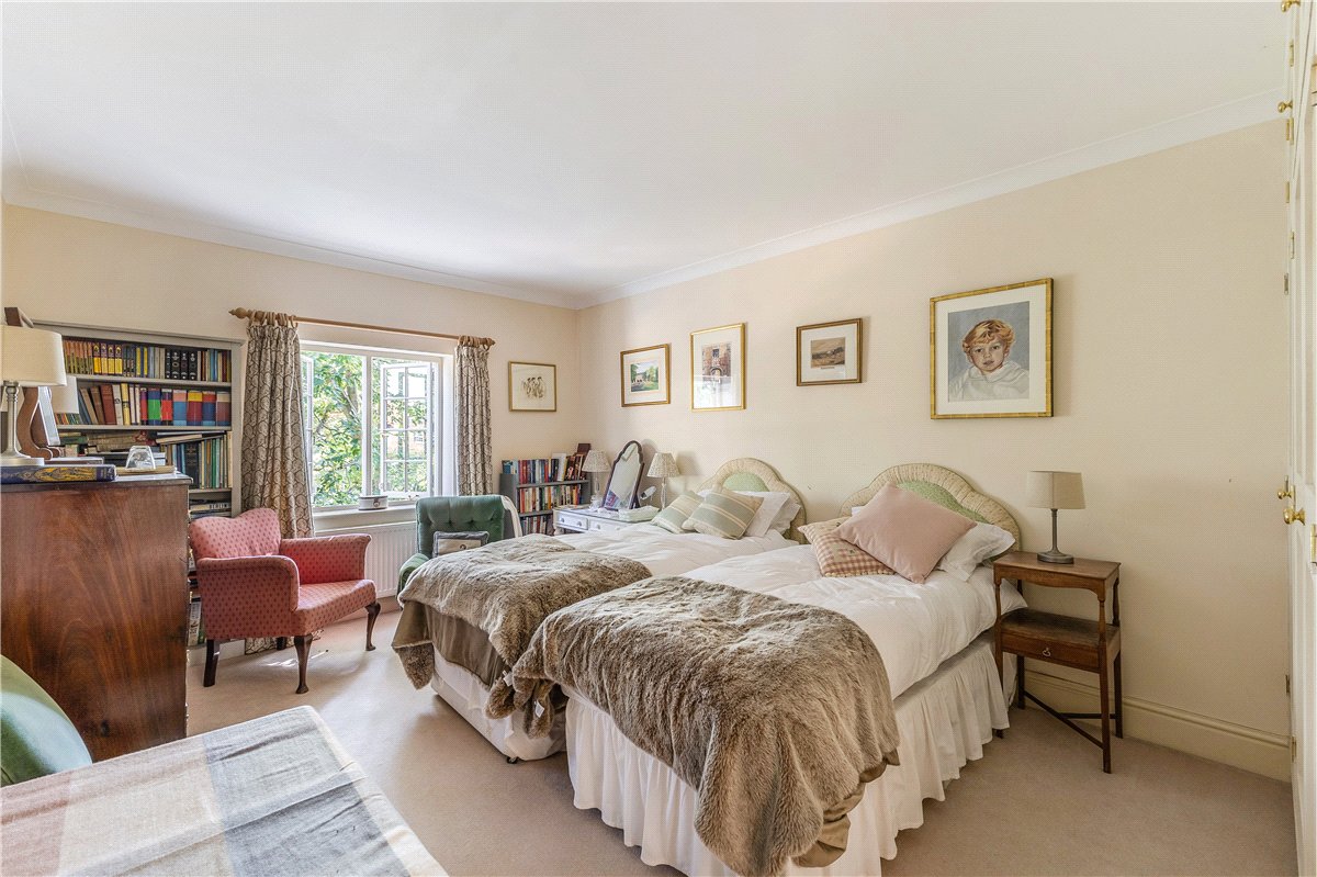 5 bedroom House, High Street, Netheravon, SP4 - Available, Image 14