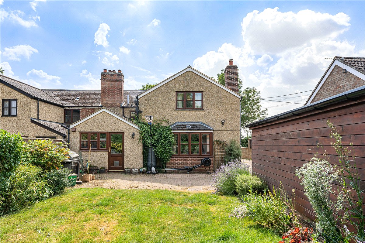 3 bedroom House, Oxford Road, Hampton Poyle, OX5 - Available, Image 27