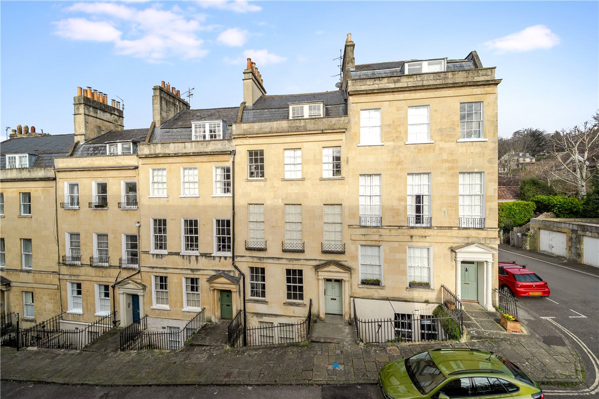 5 bedroom House, Great Bedford Street, Bath, BA1 - Sold