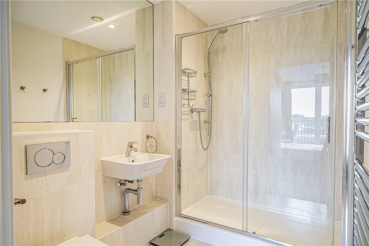 2 bedroom Flat, Midland Road, Bath, BA2 - Sold, Image 6