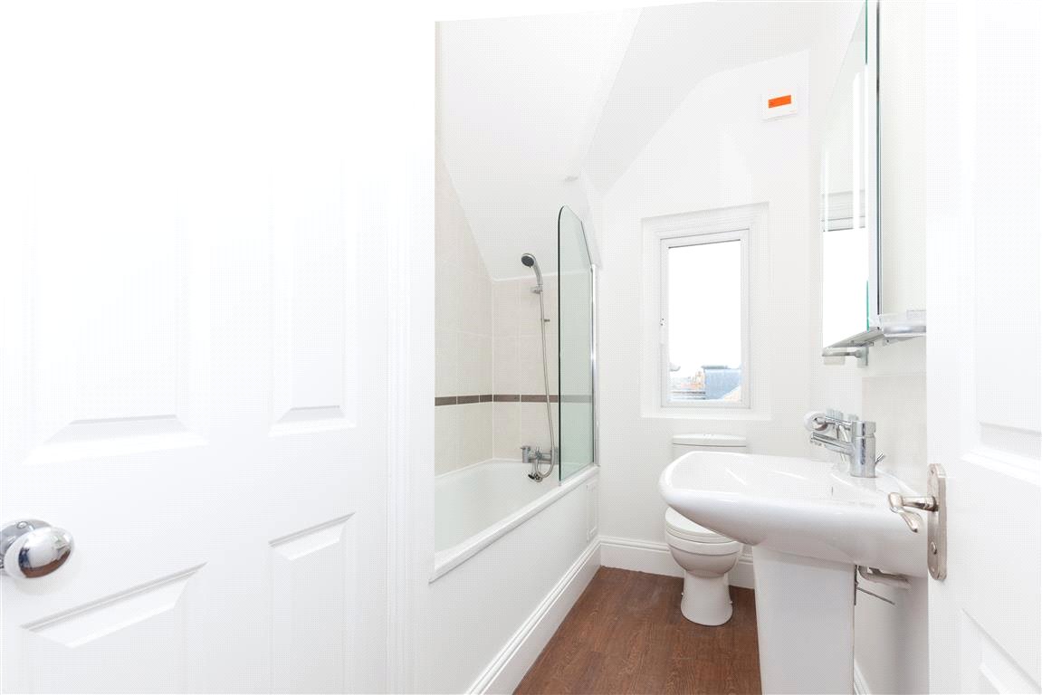 2 bedroom Flat, Woodstock Road, Oxford, OX2 - Available, Image 2