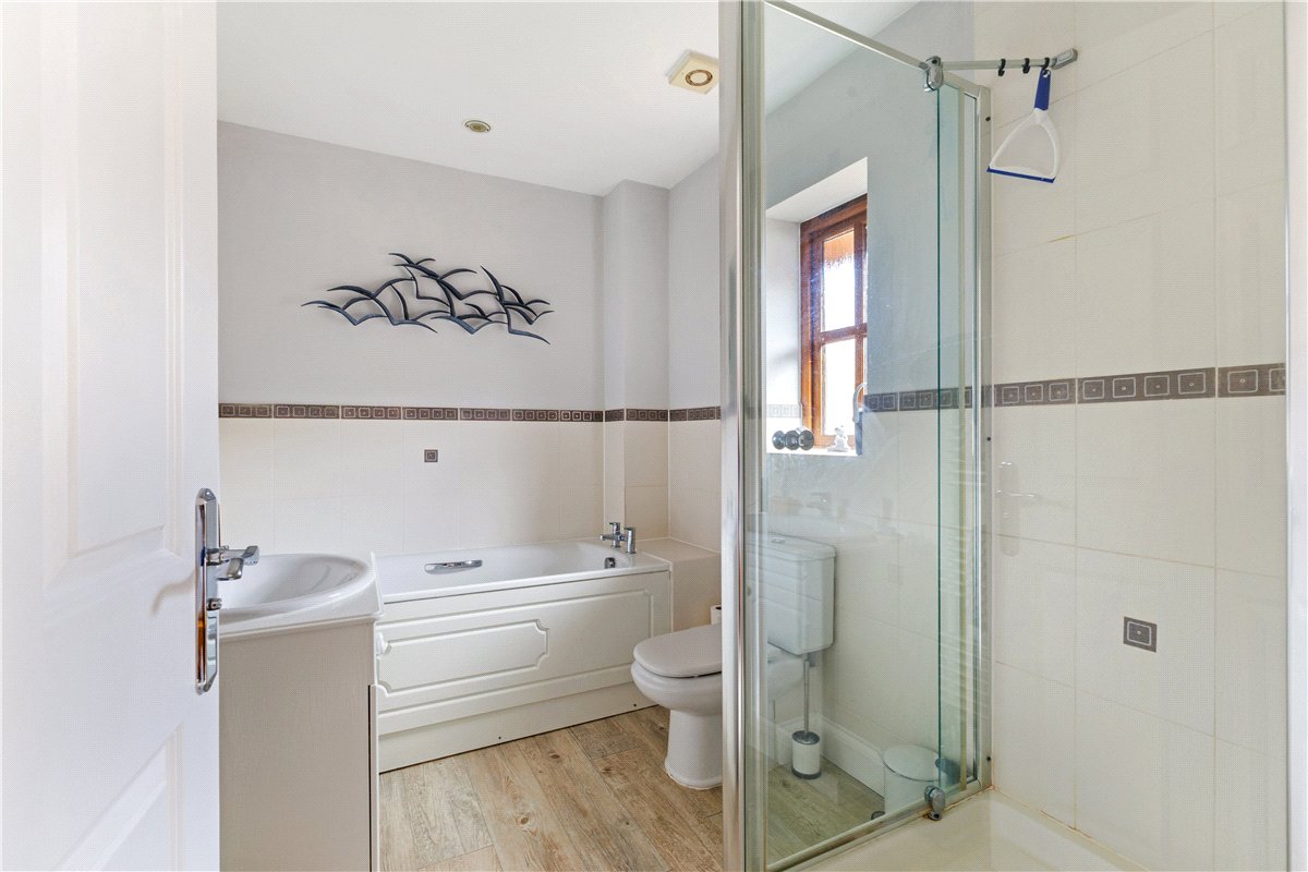4 bedroom House, Cromwell Court, Marlborough, SN8 - Sold STC, Image 5