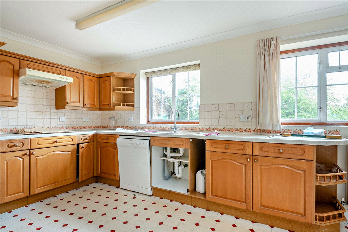 3 bedroom House, Wash Water, Newbury, RG20 - Available, Image 8