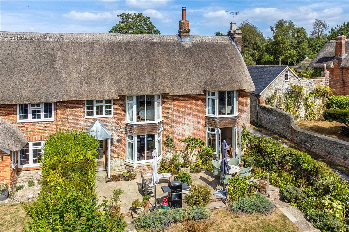 3 bedroom House, Woodborough, Pewsey, SN9 - Available, Image 19
