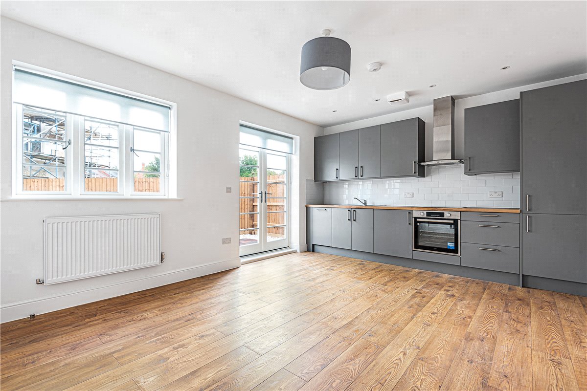 1 bedroom Flat, Kingsley Road, Northampton, NN2 - 