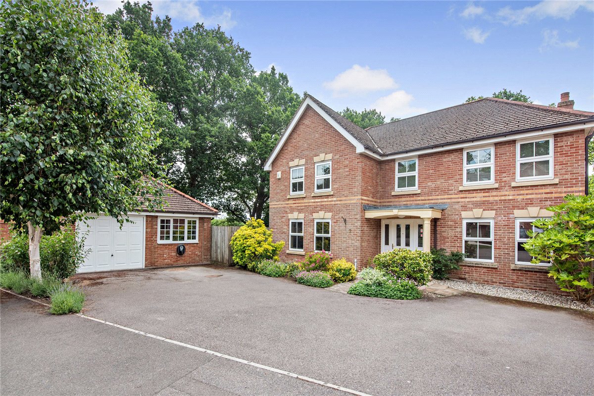 5 bedroom House, Spring Gardens, Newbury, RG20 - Sold STC