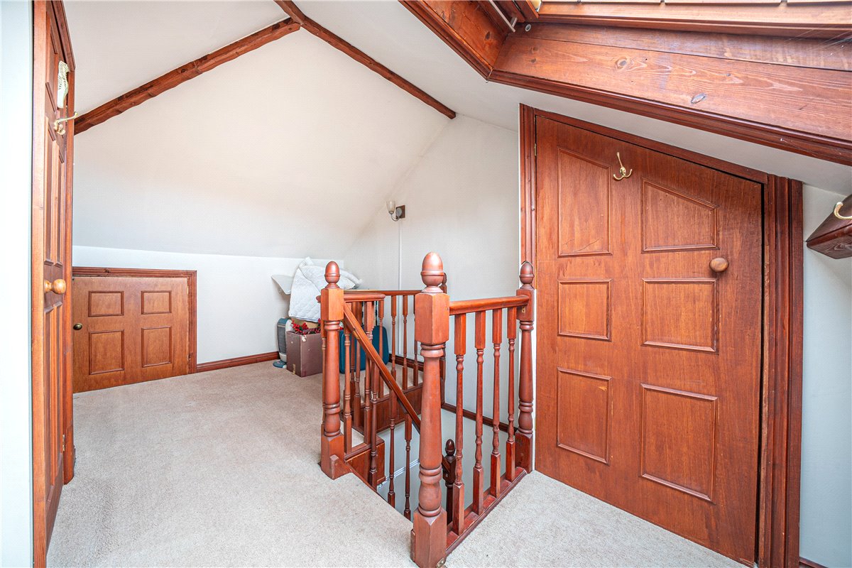 3 bedroom Bungalow, Rogers Road, Bishopstoke, SO50 - Sold, Image 2