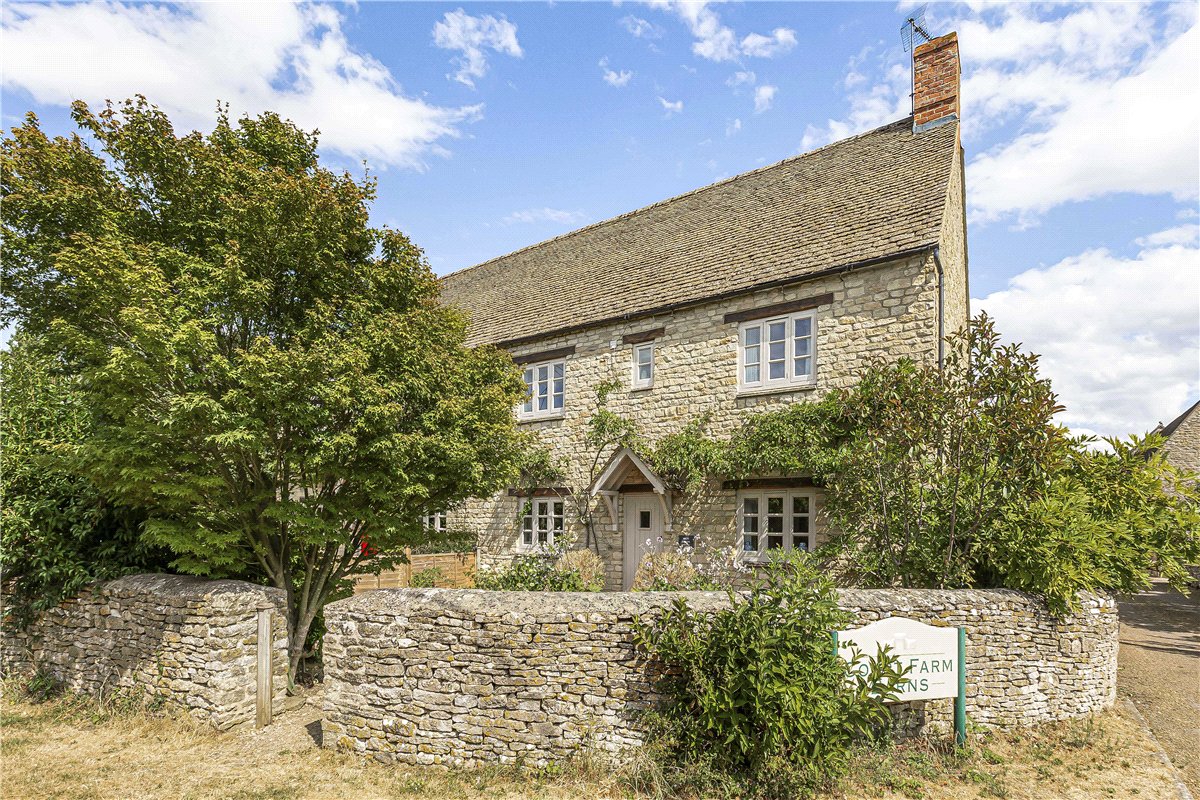 5 bedroom House, Medcroft Road, Tackley, OX5 - Available
