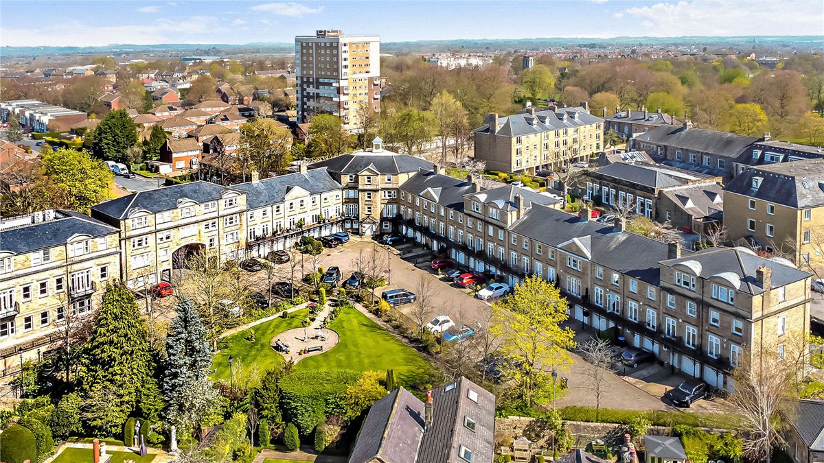 4 bedroom House, Queens Gate, Harrogate, HG1 - Available, Image 15