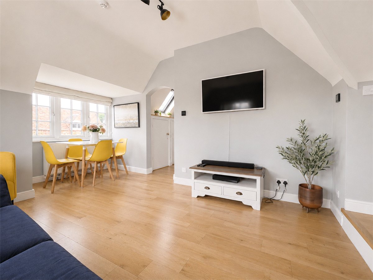 1 bedroom Flat, Bridge Street, Winchester, SO23 - Let Agreed, Image 2