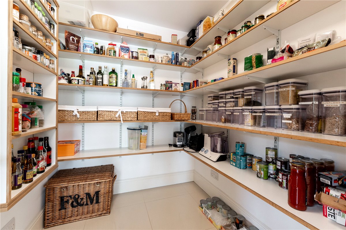 6 bedroom House, Rhee Meadows, Barrington, CB22 - Sold, Image 3