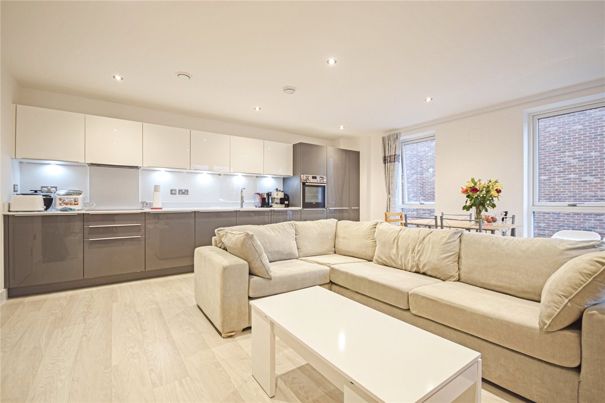 2 bedroom Flat, Scholars Court, Harrison Drive, CB2 - Let Agreed, Image 1