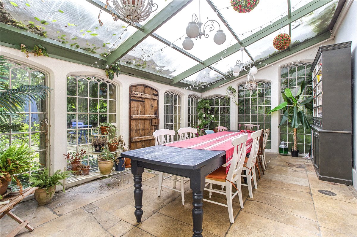 8 bedroom House, Castlefields, Calne, SN11 - Available, Image 11