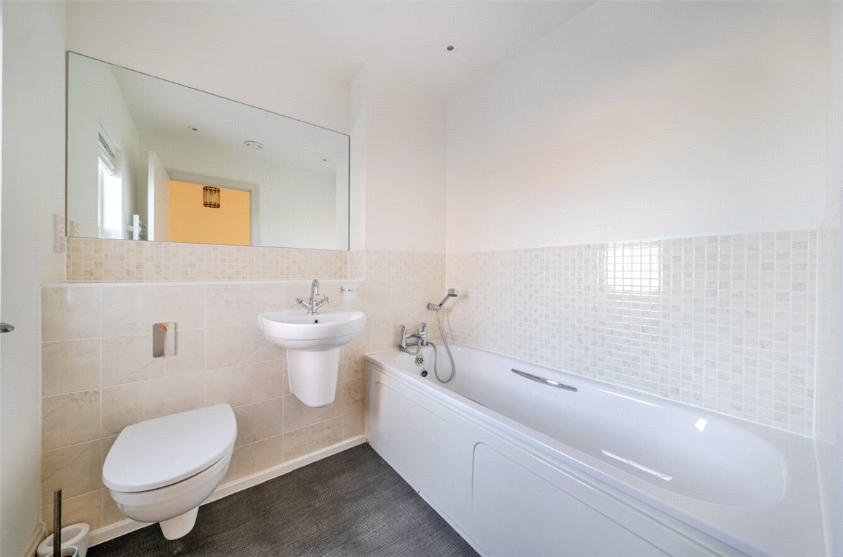 3 bedroom House, Clarendon Court, Marlborough, SN8 - Sold, Image 10
