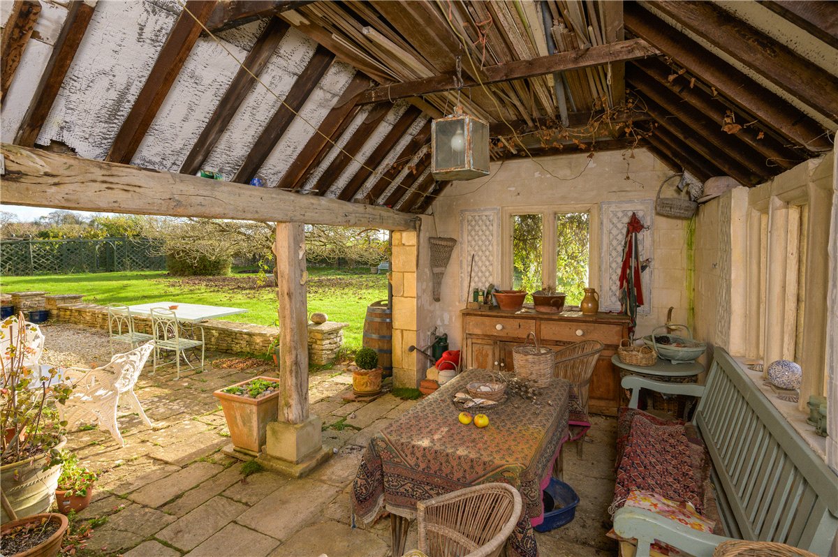 5 bedroom House, West Yatton, Yatton Keynell, SN14 - Available, Image 8