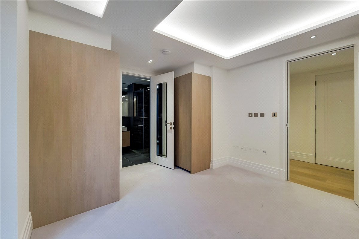 2 bedroom Flat, Kensington Gardens Square, , W2 - Available, Image 11
