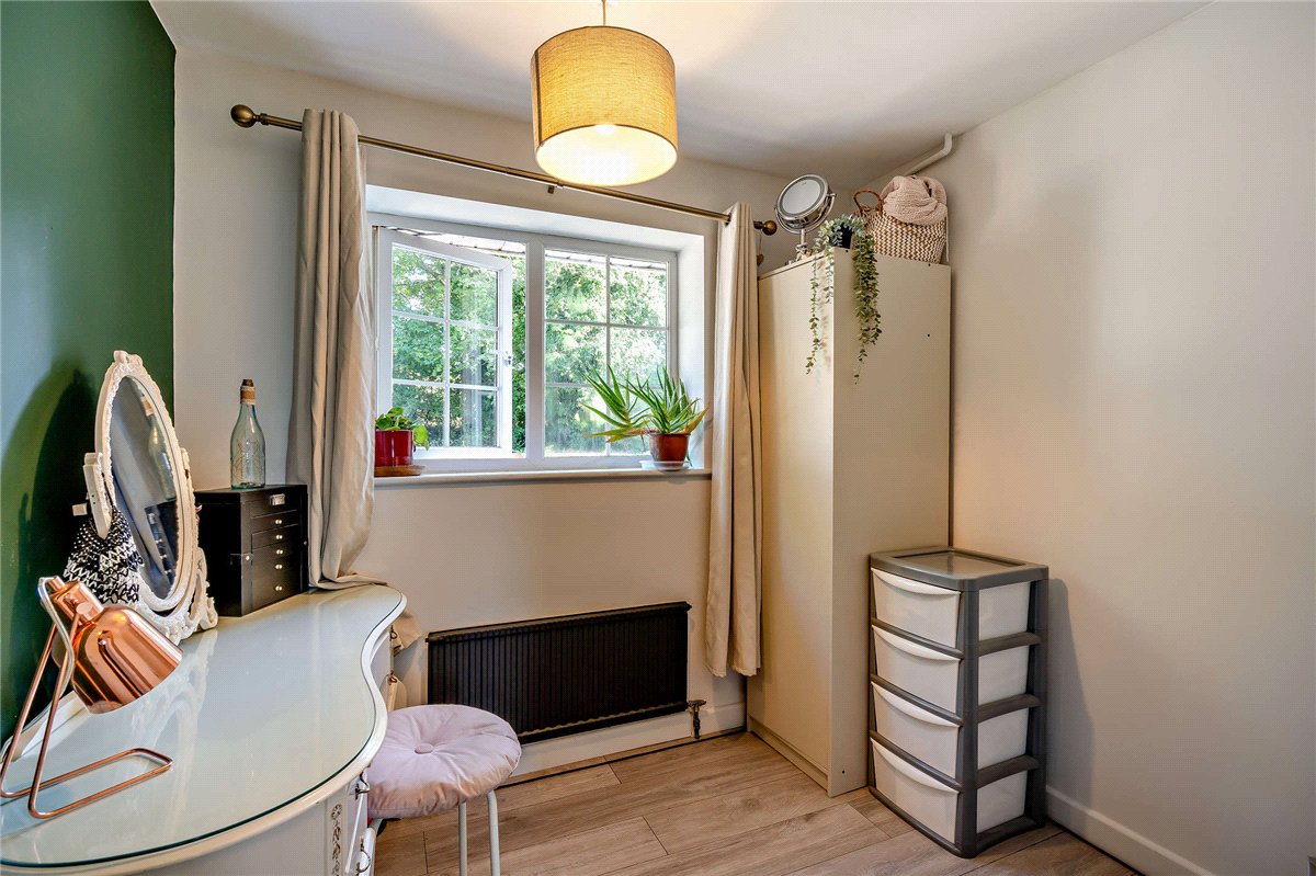3 bedroom House, Anchor Road, Kingsclere, RG20 - Available, Image 18