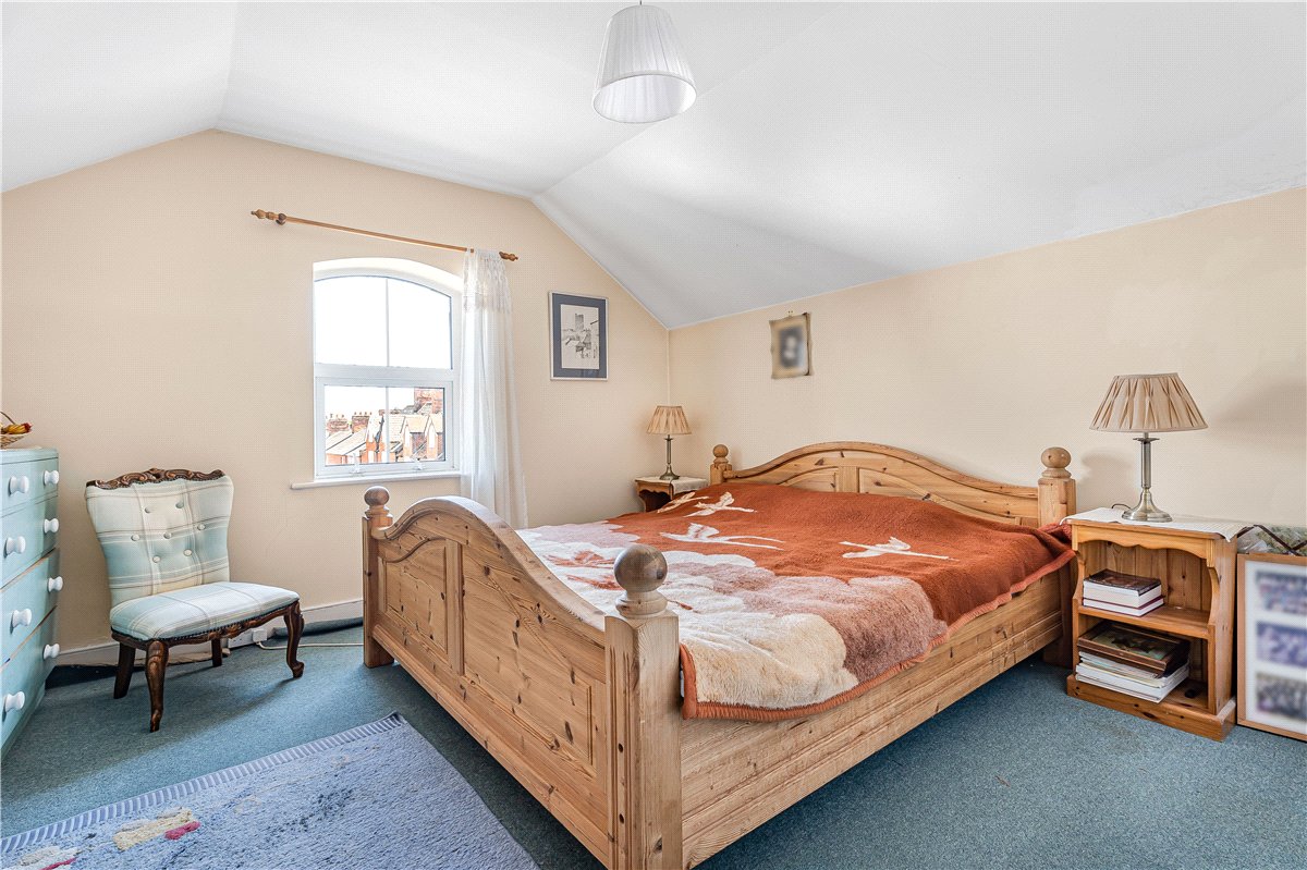 4 bedroom House, Spring Road, Abingdon, OX14 - Available, Image 11