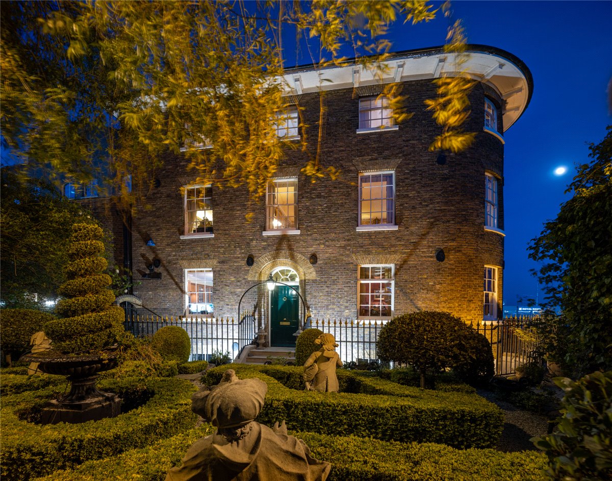 4 bedroom House, St Katharine By The Tower, London, E1W - Available, Image 2