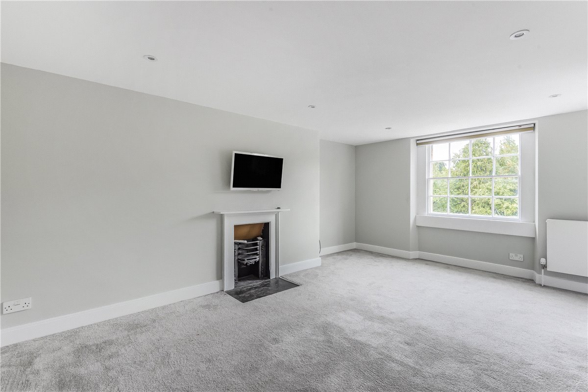 4 bedroom House, Charlotte Street, Bath, BA1 - Available, Image 2