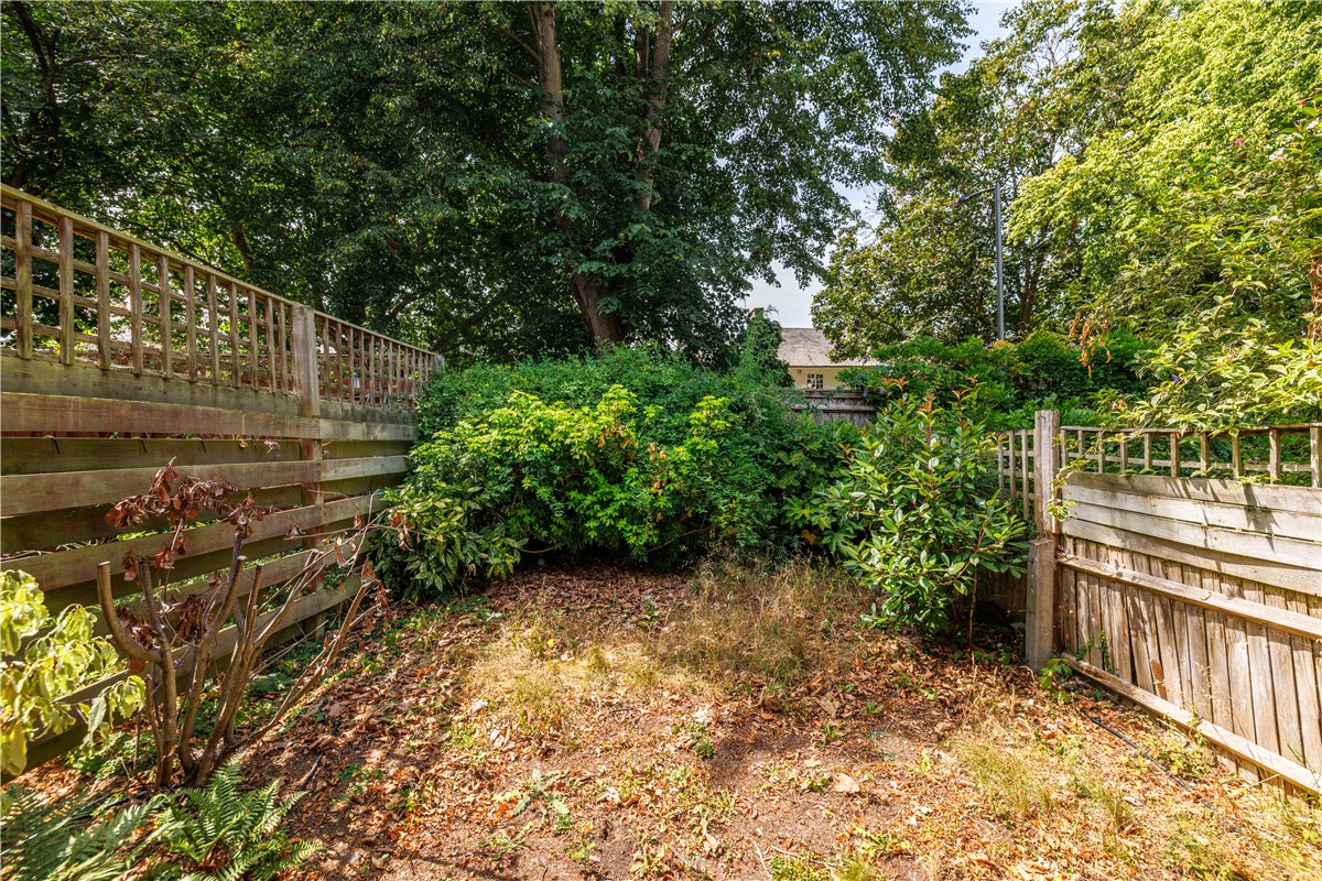 3 bedroom House, Balfour Place, London, SW15 - Available, Image 6