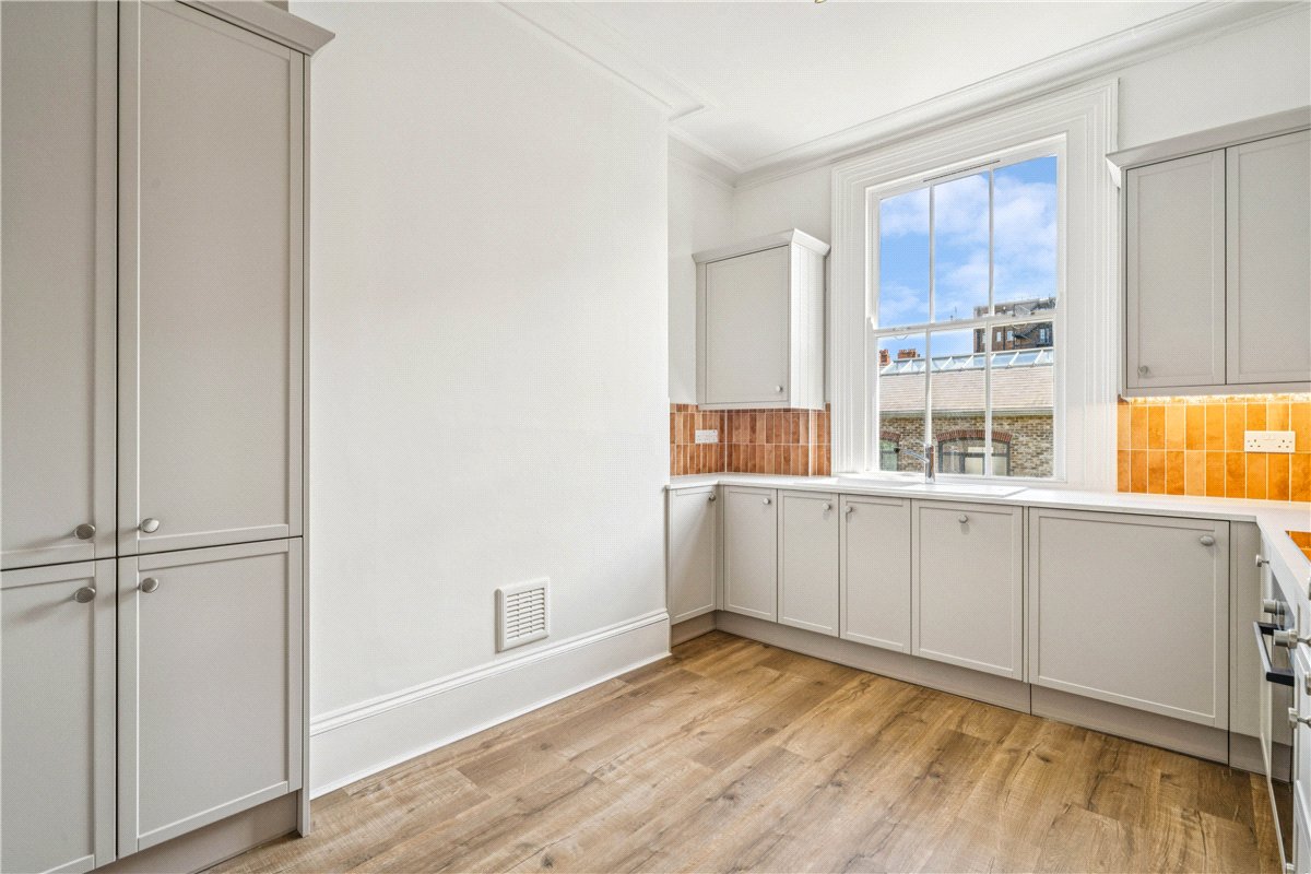 3 bedroom Flat, Westcroft Square, London, W6 - Available, Image 8