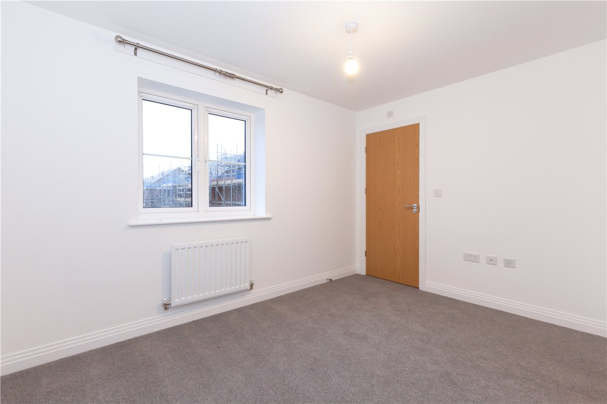 3 bedroom House, Athens Avenue, Aylesbury, HP21 - Let Agreed, Image 7