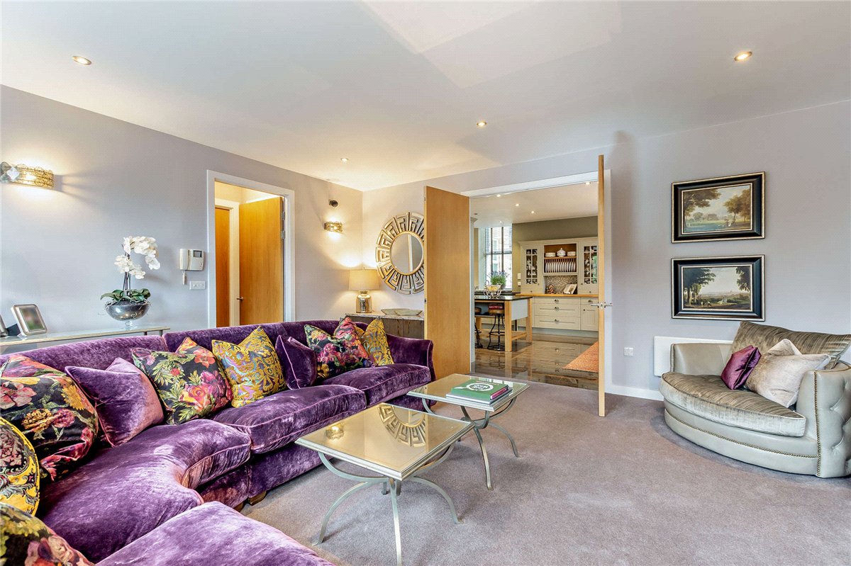 3 bedroom Flat, Sicklinghall Road, Wetherby, LS22 - Available, Image 6
