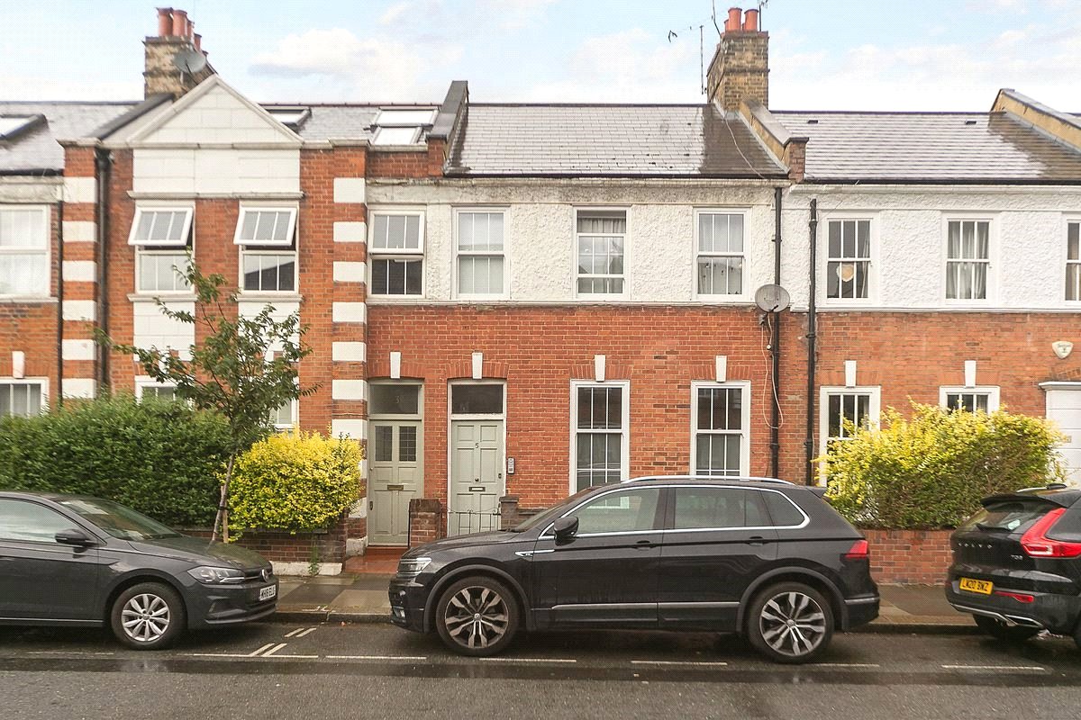 2 bedroom Flat, Racton Road, London, SW6 - Sold