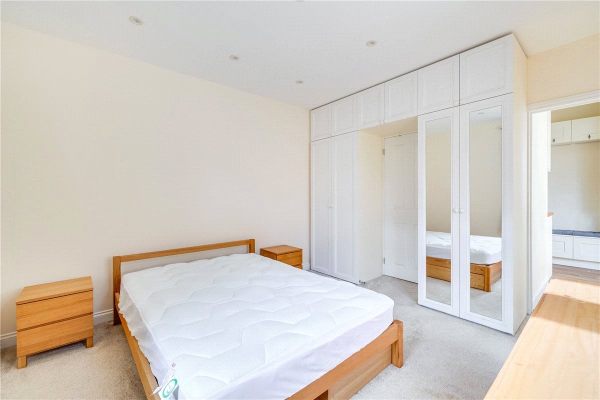 2 bedroom Flat, St Andrews Road, London, W14 - Sold, Image 7