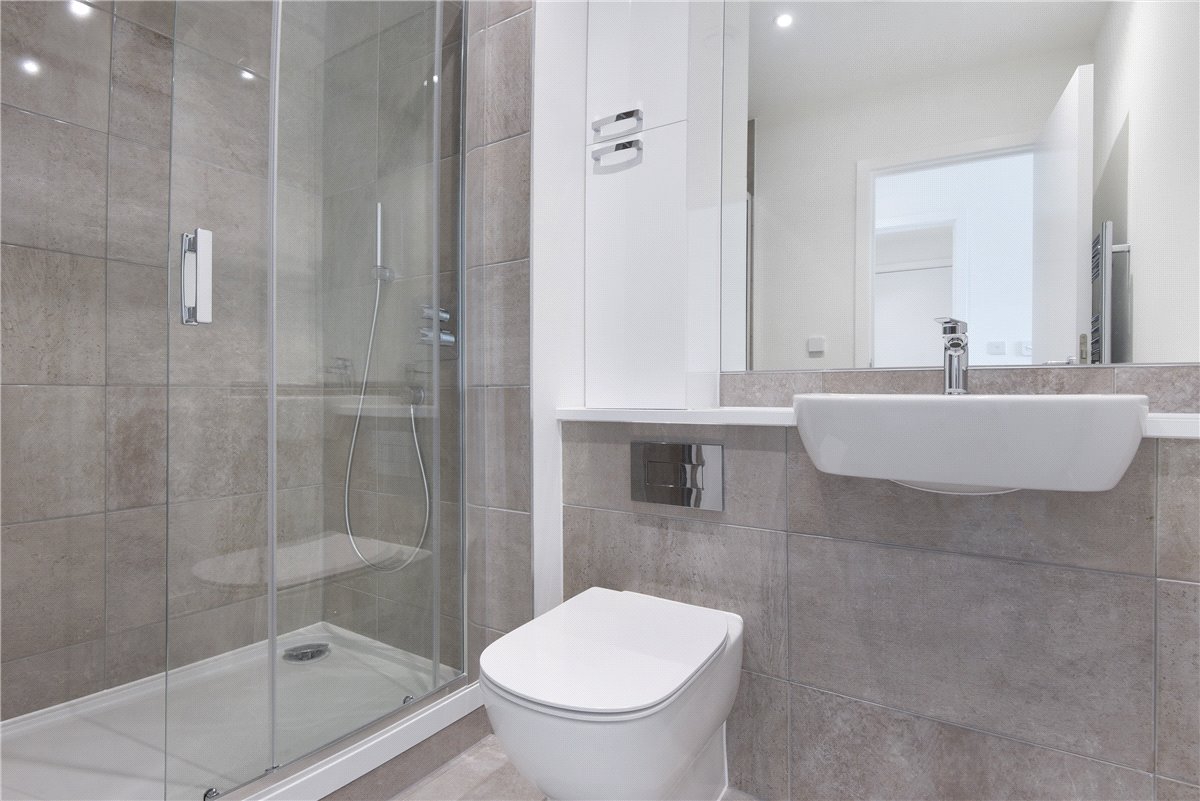 2 bedroom Flat, Heartwell Avenue, London, E16 - Let Agreed, Image 13